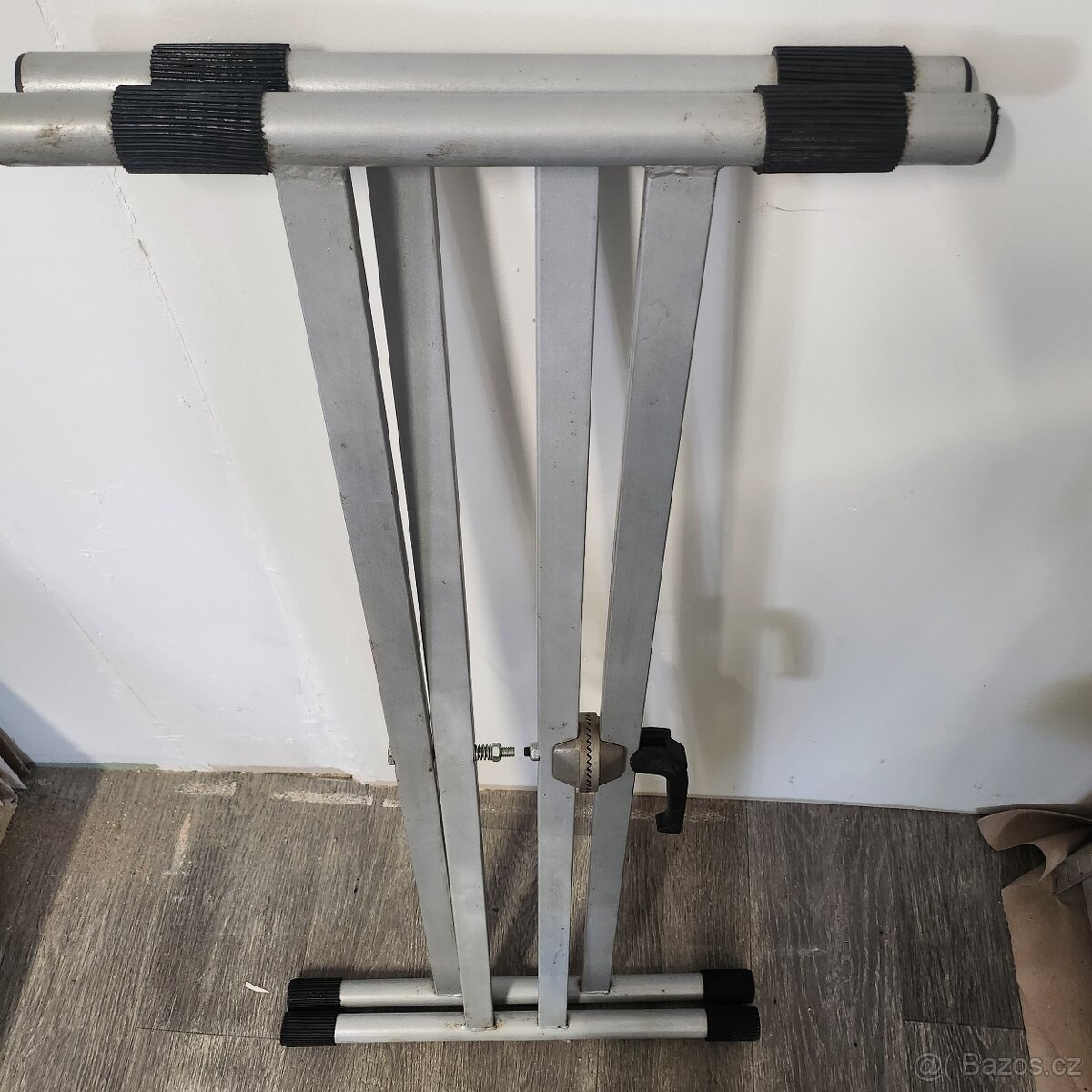 Stojan pro klávesy atd. Ocel102cm složený