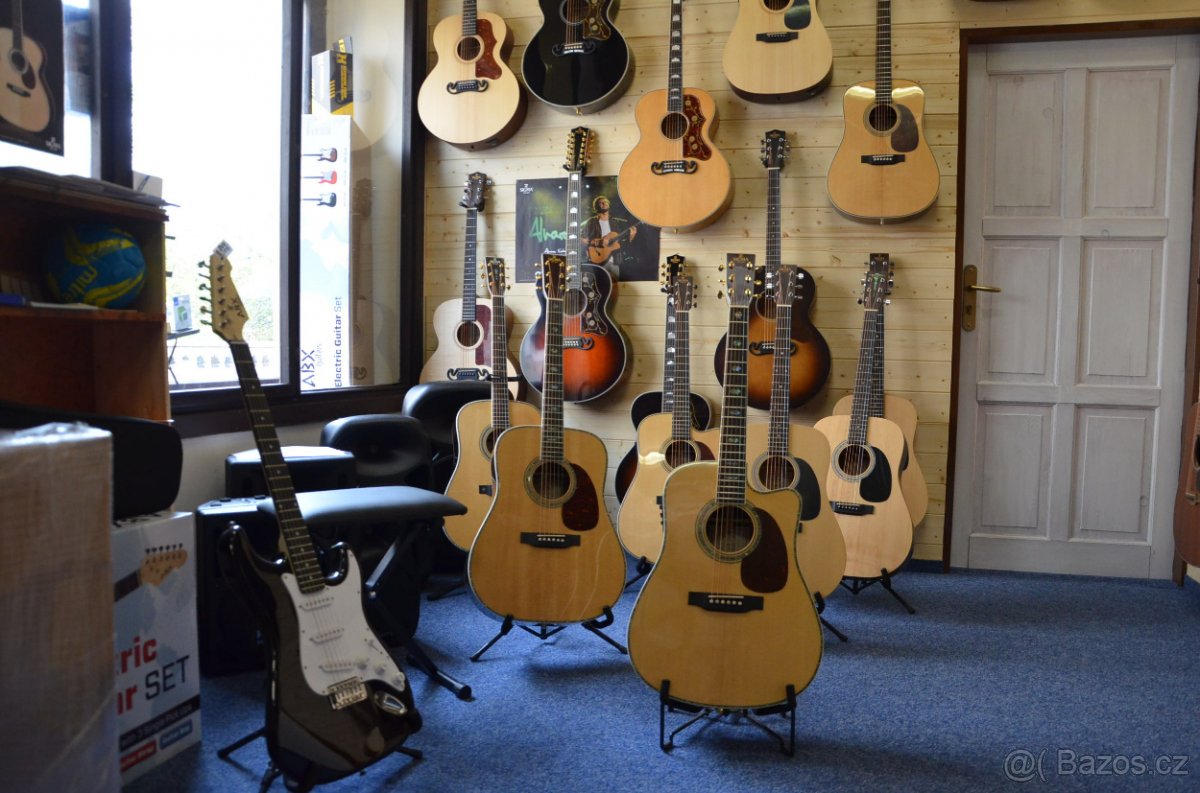 ŠESTISTRUNNÁ ELEKTROAKUSTICKÁ KYTARA Sigma Guitars DTC41E PP