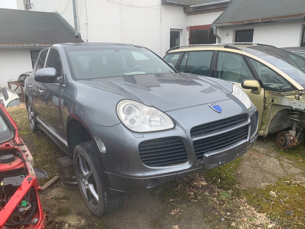 Porsche Cayenne Turbo rok 2005