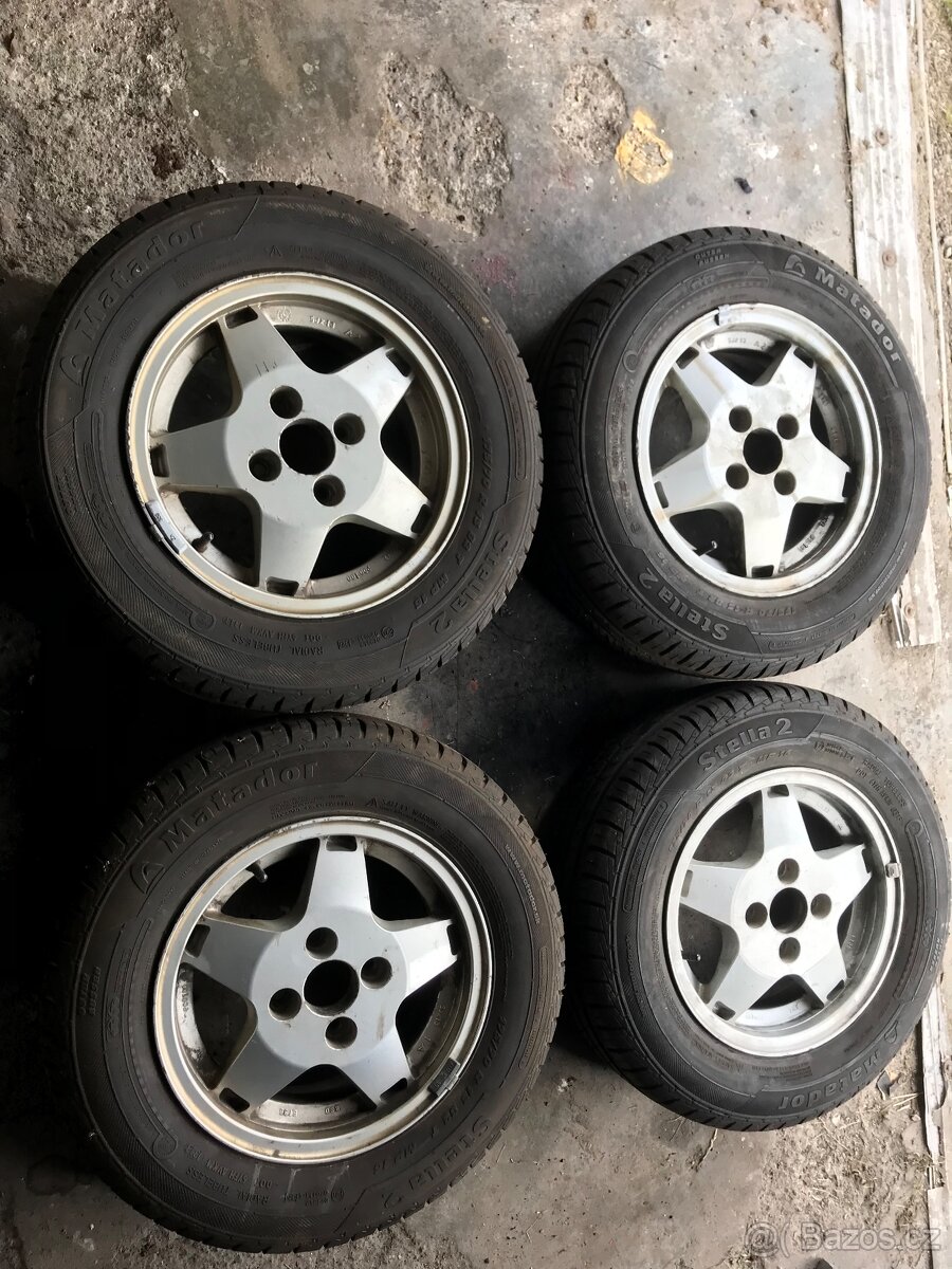 Kola favorit, Felicie 4x100 r13
