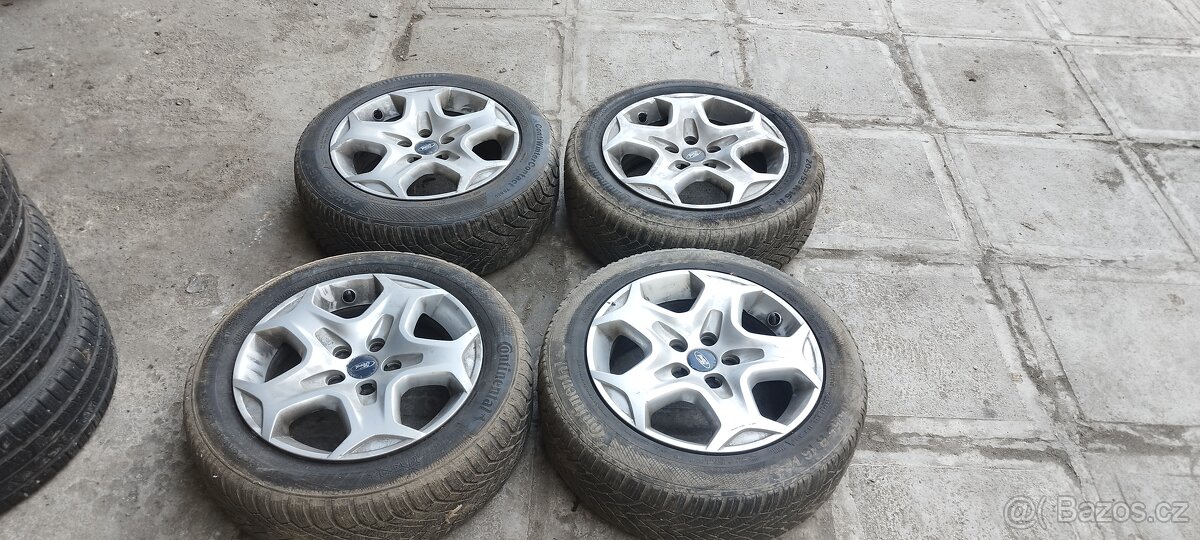 Kola Ford