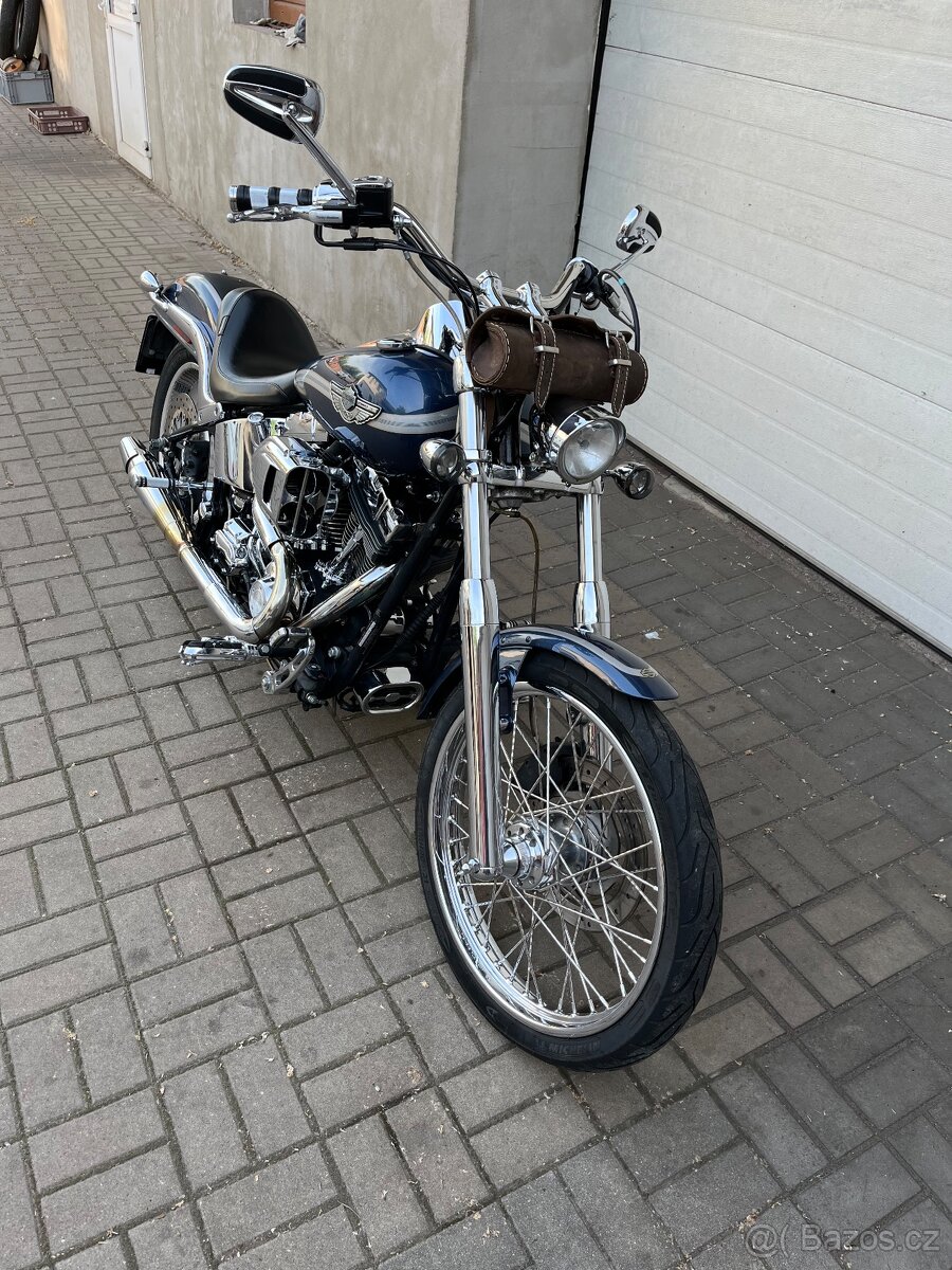 Harley Davidson Softail Deuce