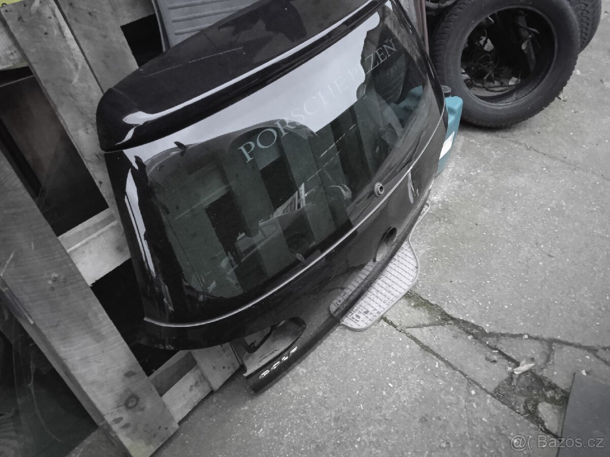 Díly VW GOLF 6 NA ZADNÍ DVEŘE