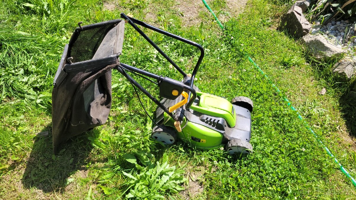 Elektrická sekačka Fieldmann