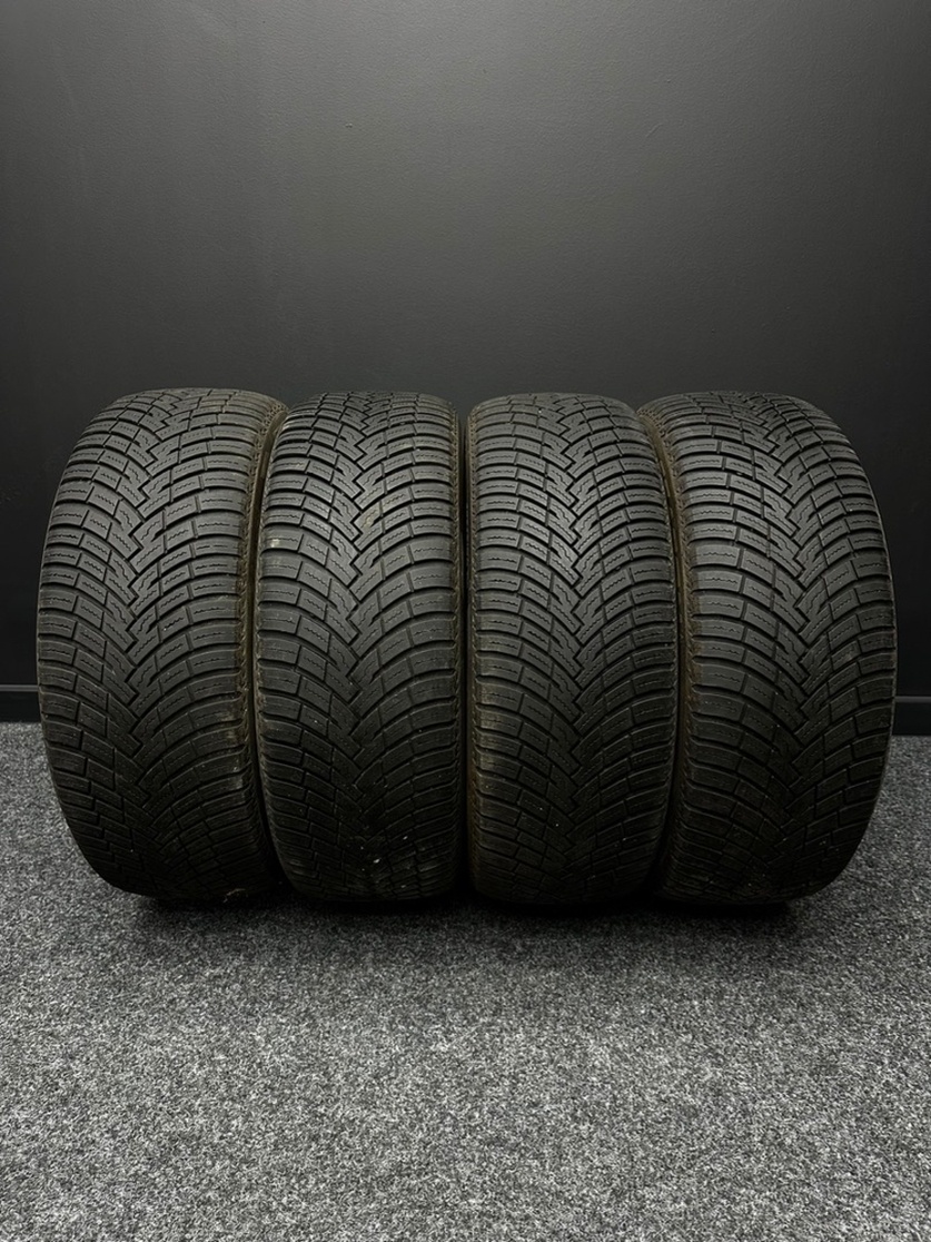 Sada pneu Pirelli 205/55/16 94V