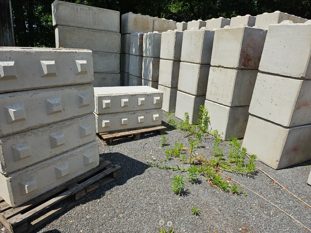 Lego betonové kostky