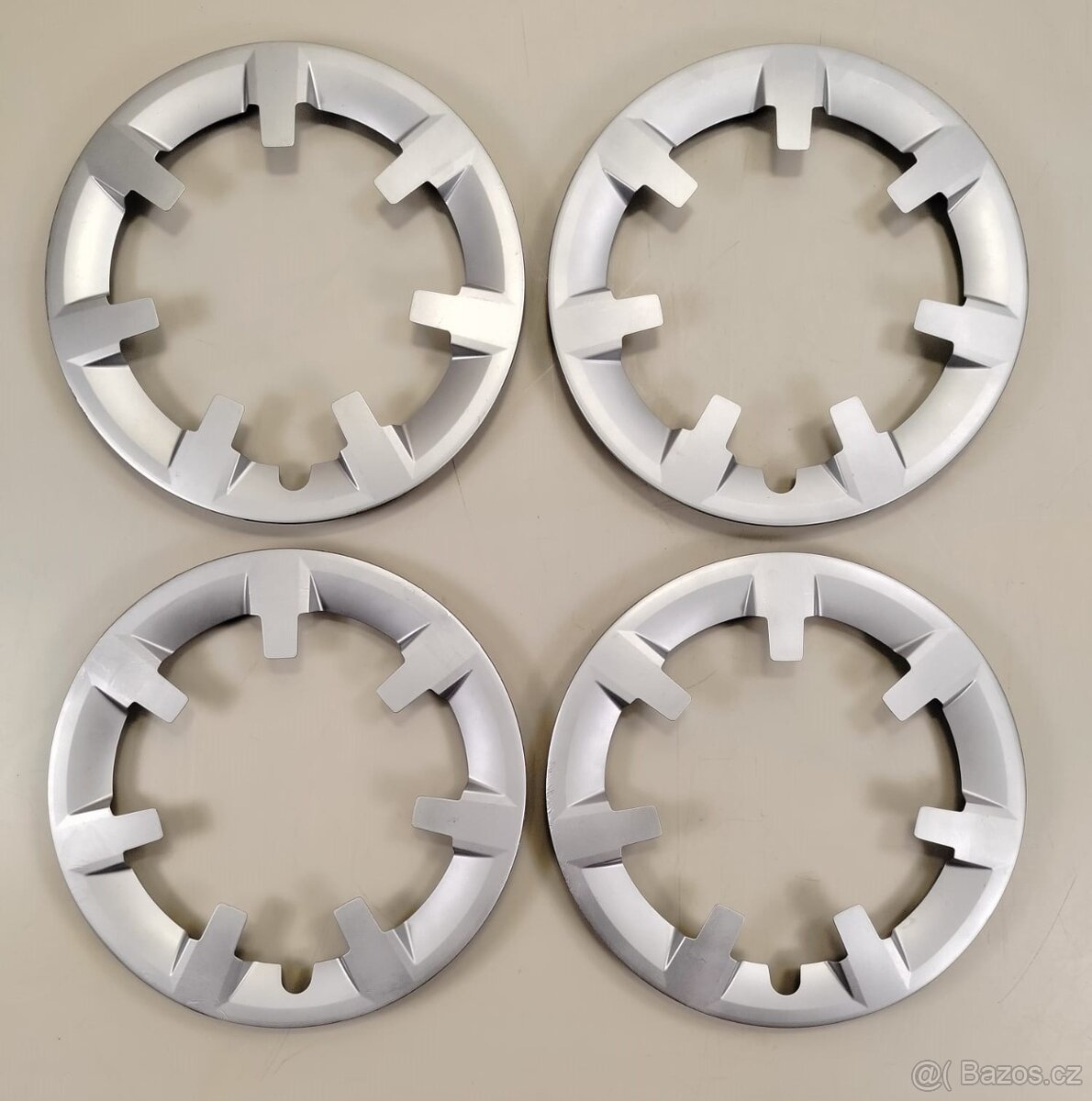 Okrajová poklice Volkswagen 15" Stargate