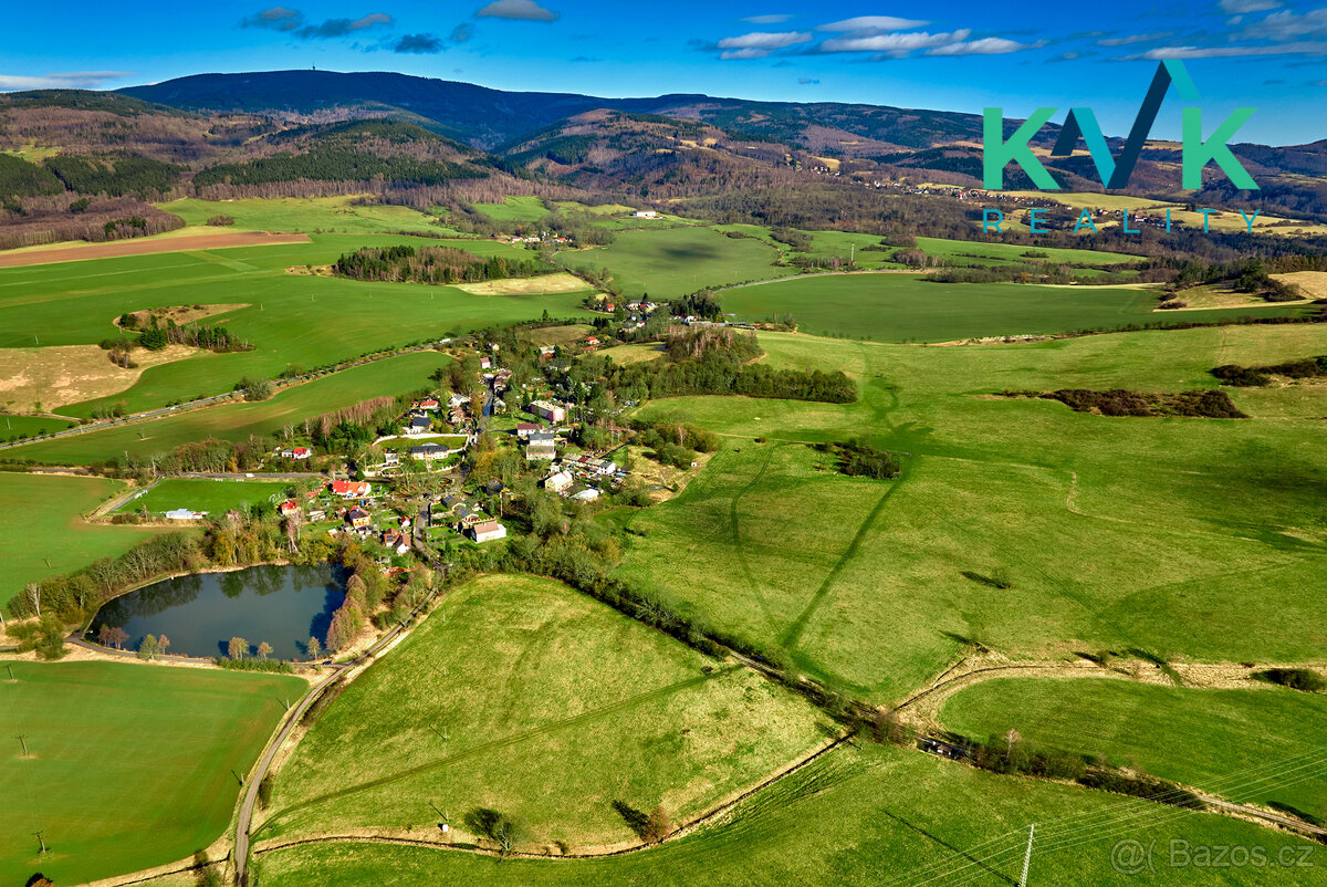 Pozemek o výměře 1.066 m2, určený pro výstavbu rodinného dom