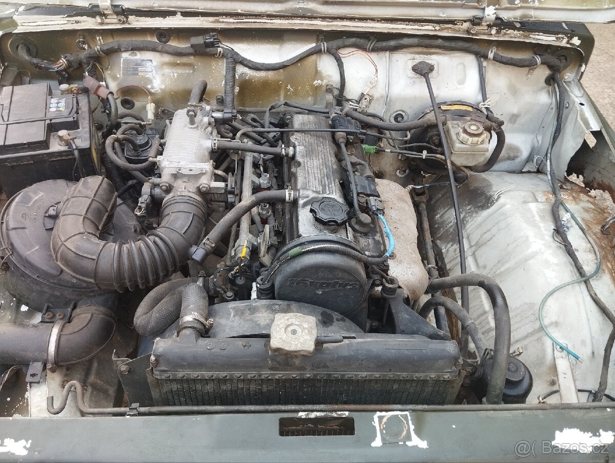 Motor Suzuki Jimny