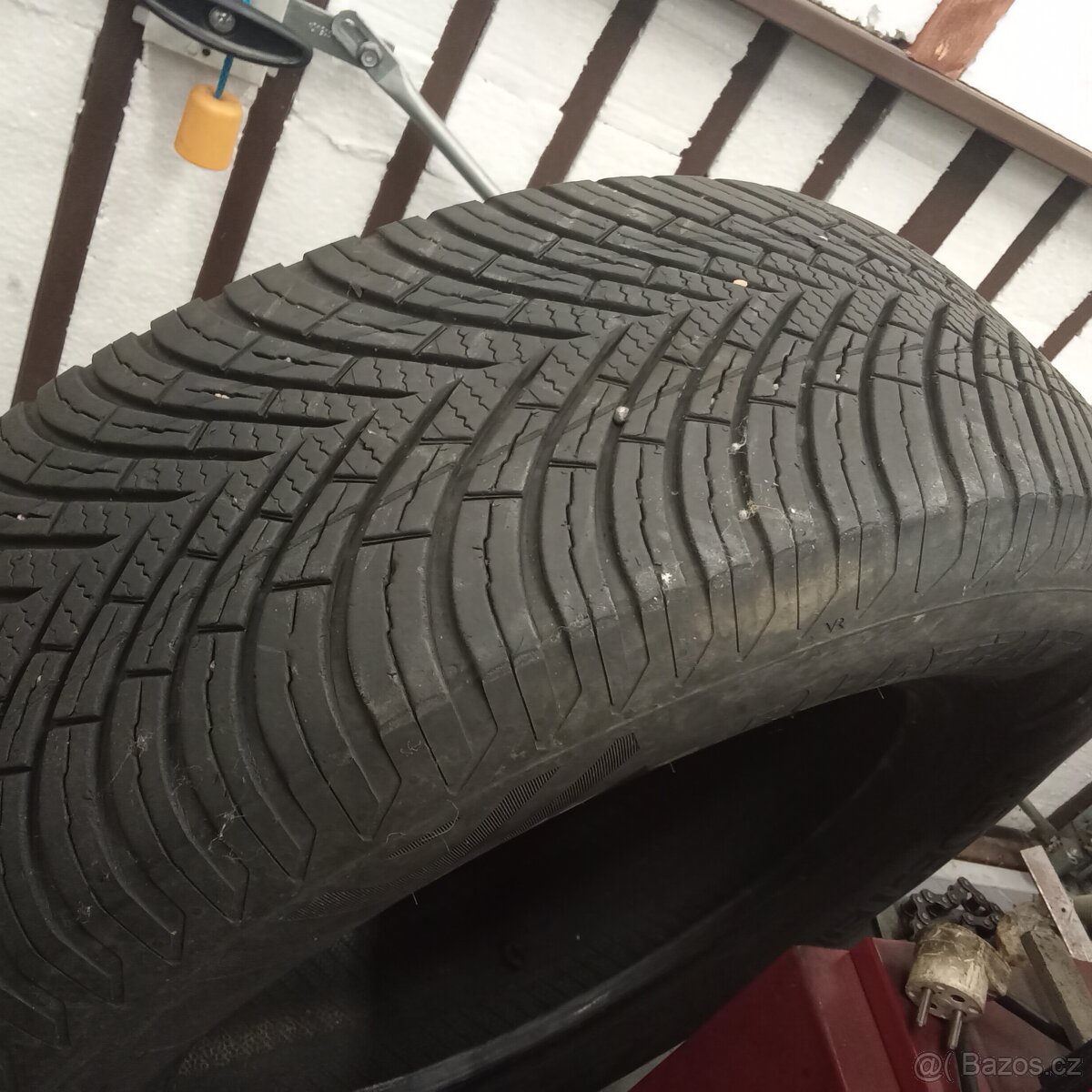 Celoroční pneu Vredestein Quatrac 215/65 R16