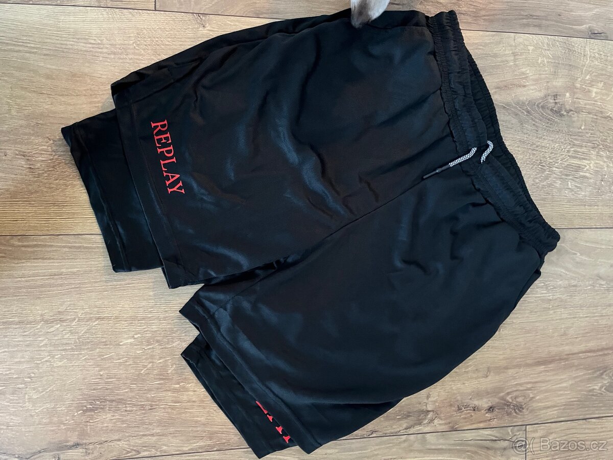 Pánské sportovní kraťasy Replay