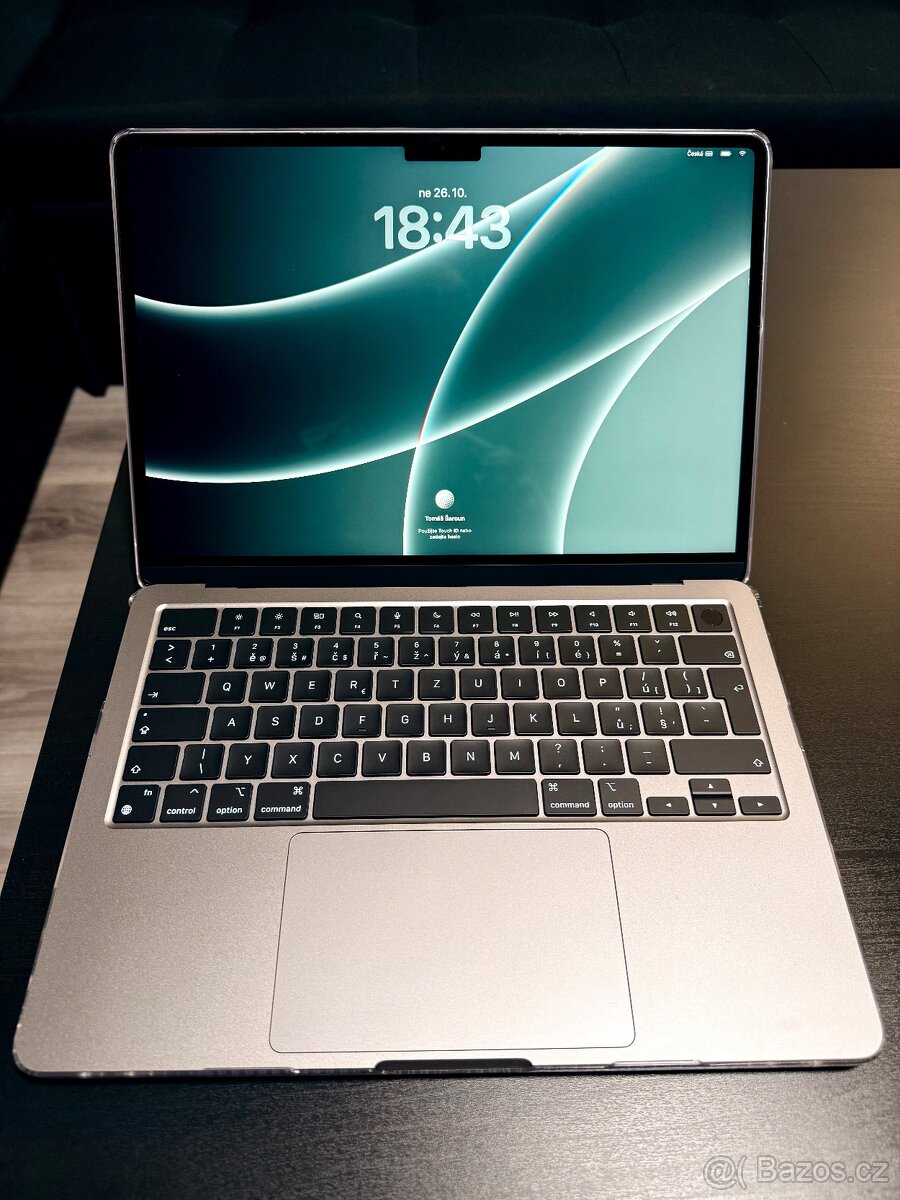 MacBook Air M3 13" 16/256GB Stříbrný