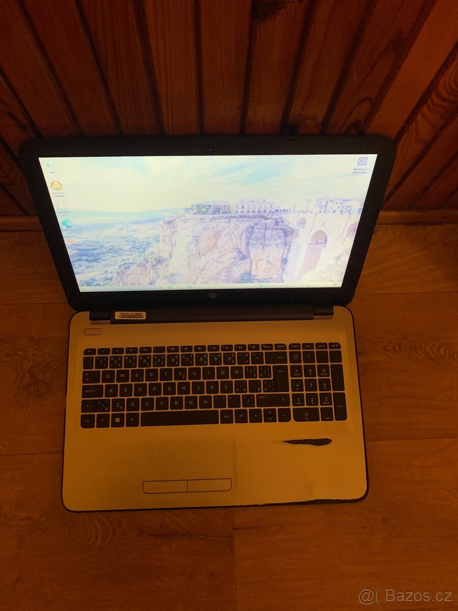 HP 250 G5 – spolehlivý notebook na práci, internet i filmy