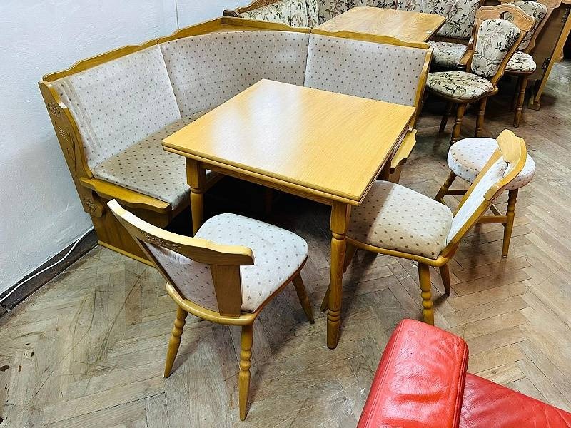 730 Rustikální jídelní set rohová lavice rozkládací stůl