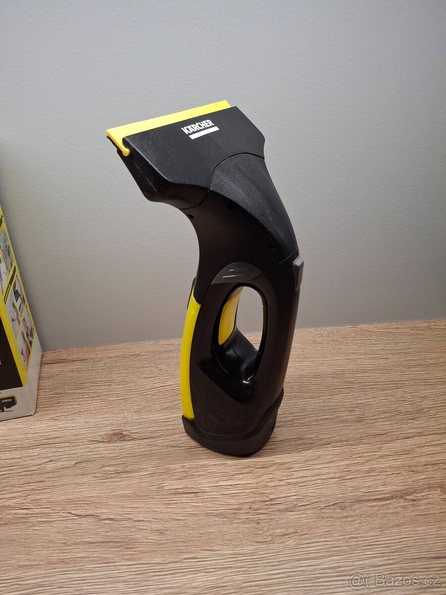 Vysavač na okna Top Stav. Jen odskoušen.