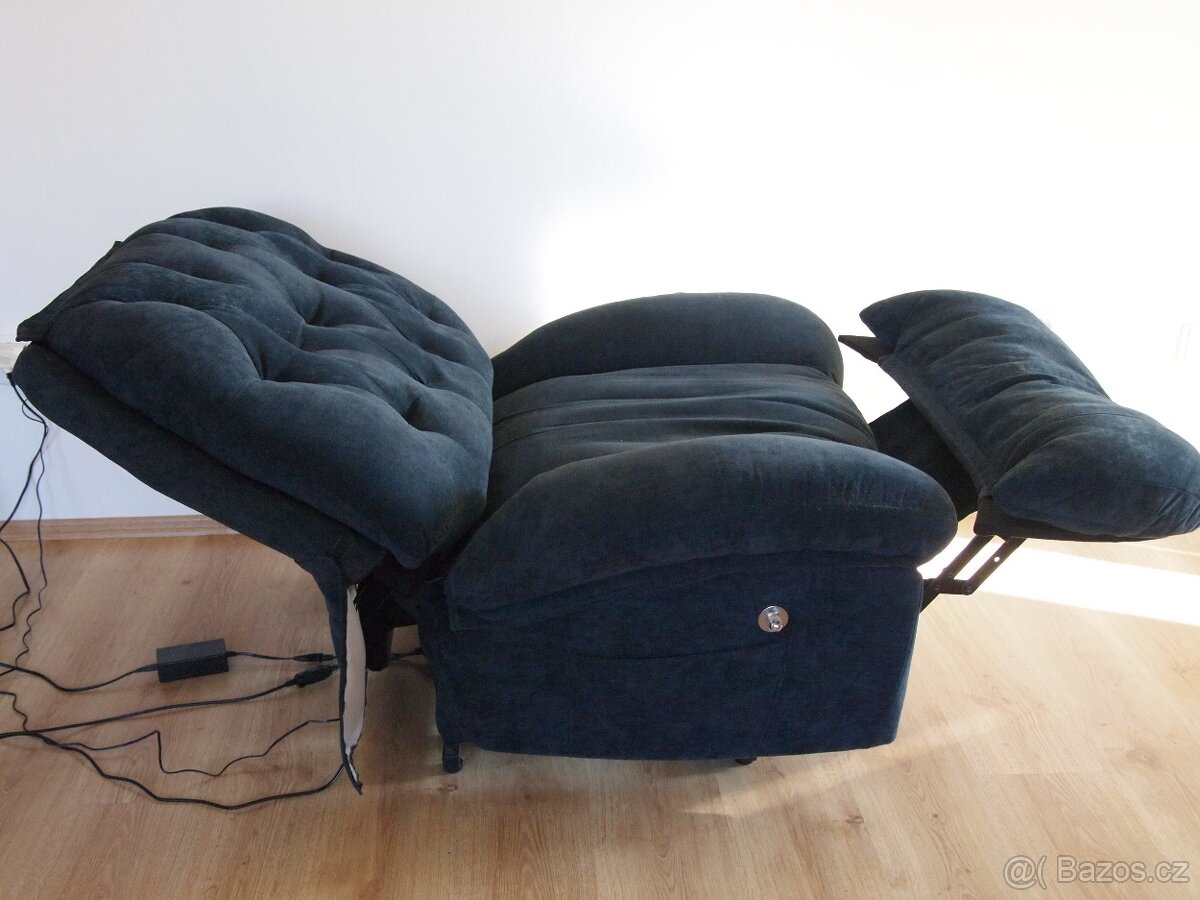 Prodám polohovací křesla/i jednotlivě. Platba při os. převz.