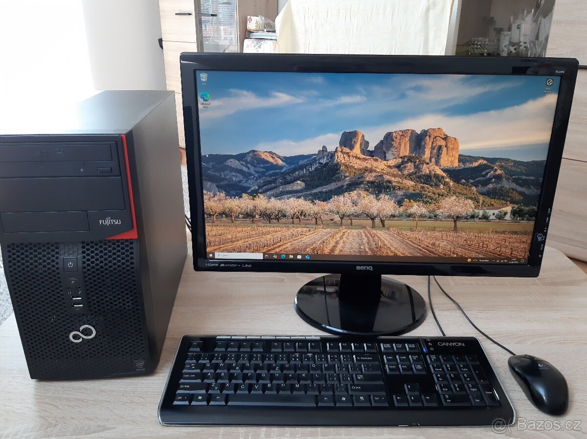Stolní počítač
