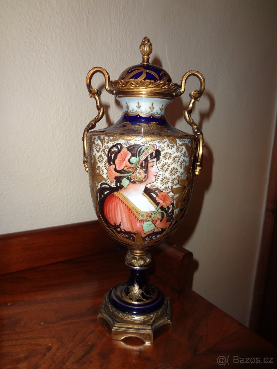 Pohár starožitný porcelán