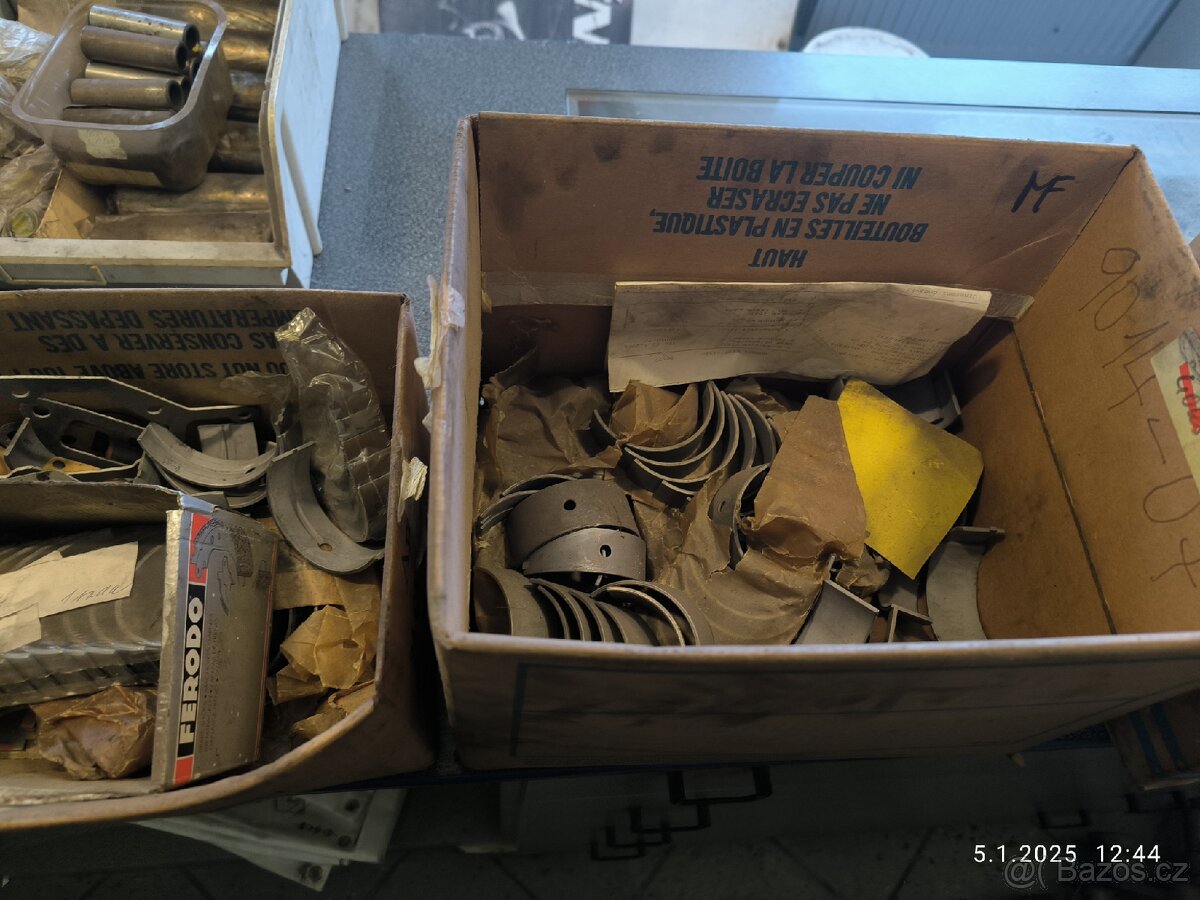 Avia A 30, 31 výbrusove pánve kliky motoru