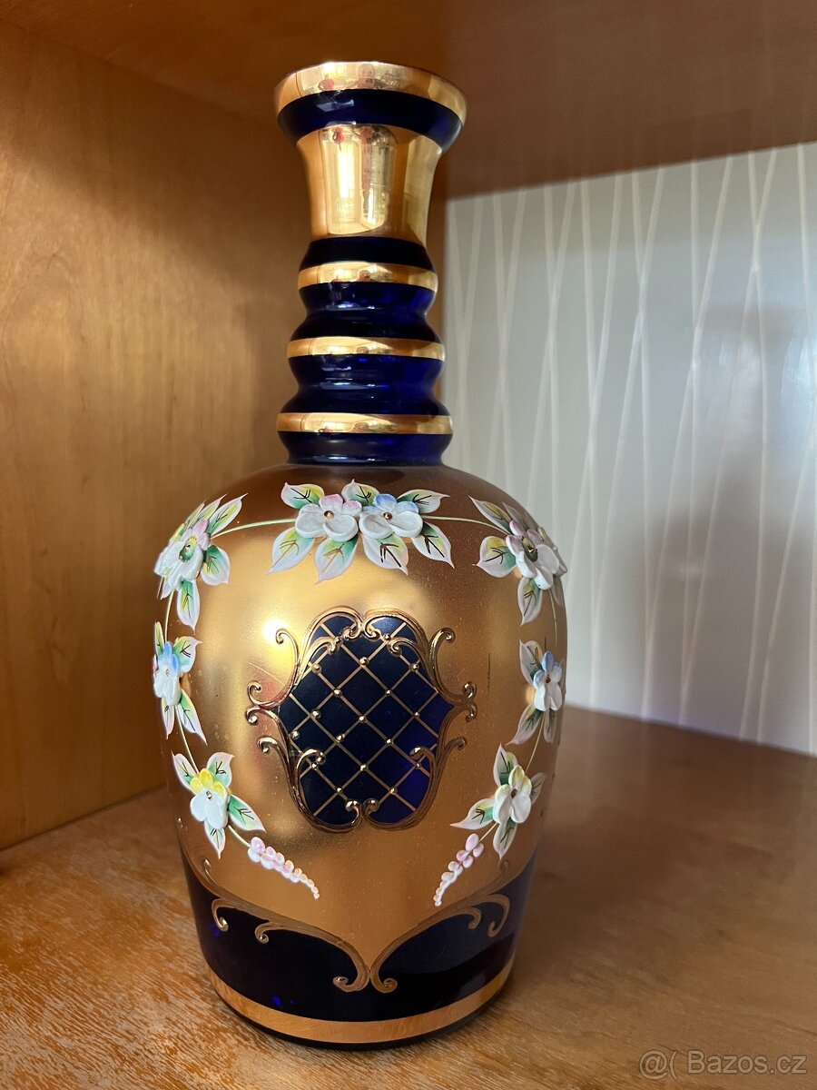 Váza z novoborského skla - zlacená