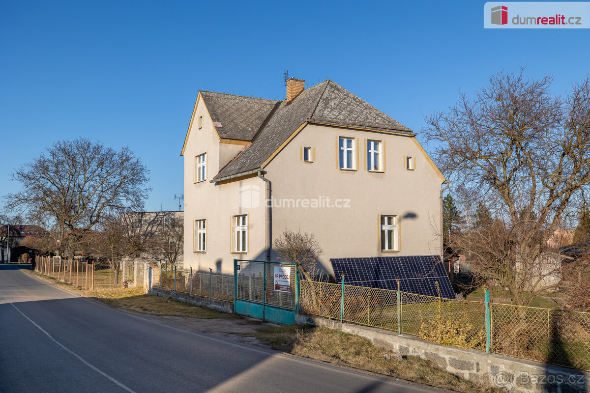 Prodej rodinného domu 210 m2, pozemek 809 m2 - Blatno u Podb