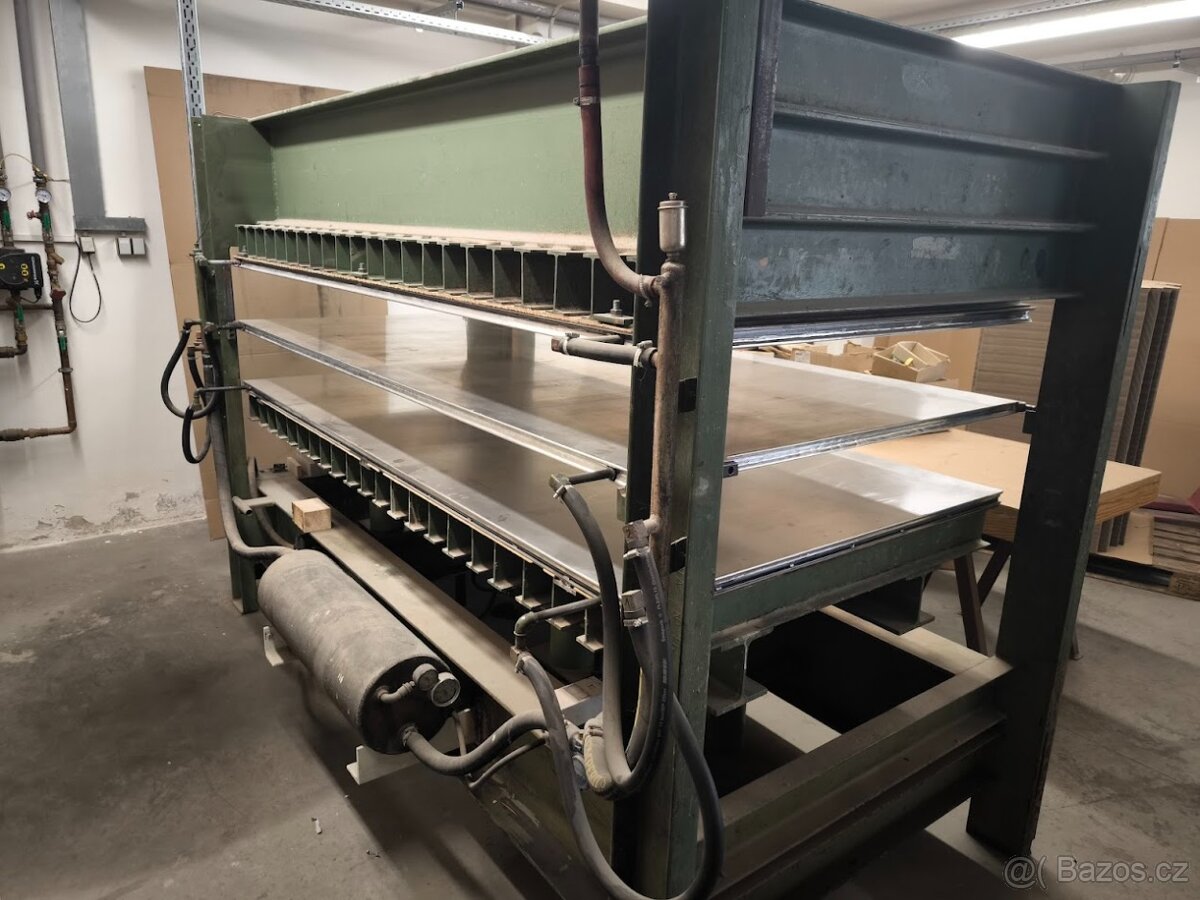 Dyhovací lis SIMI 2500x1300 elektrický dvojetážový