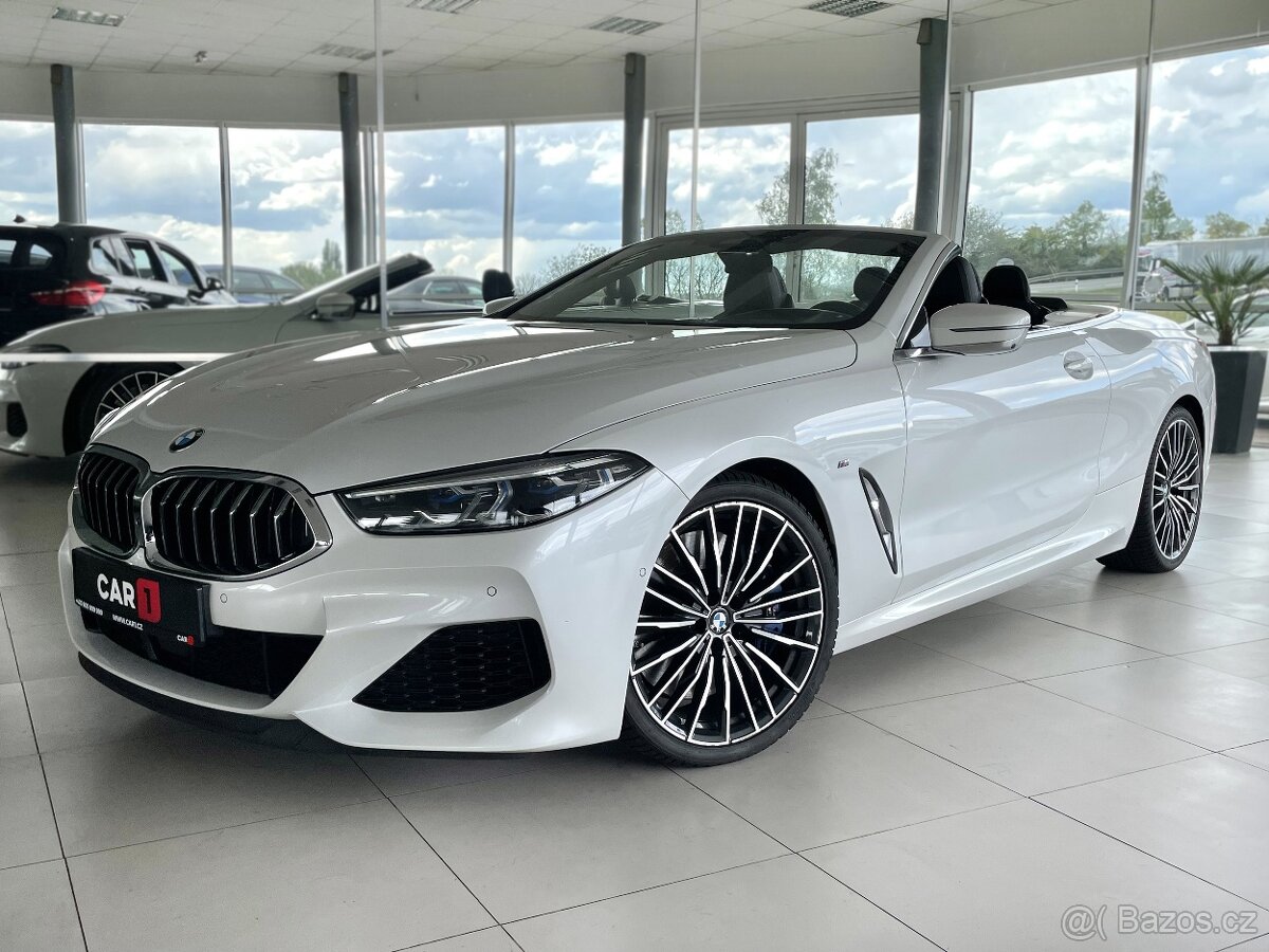 BMW M850i xDrive,Cabrio,Max.Výbava
