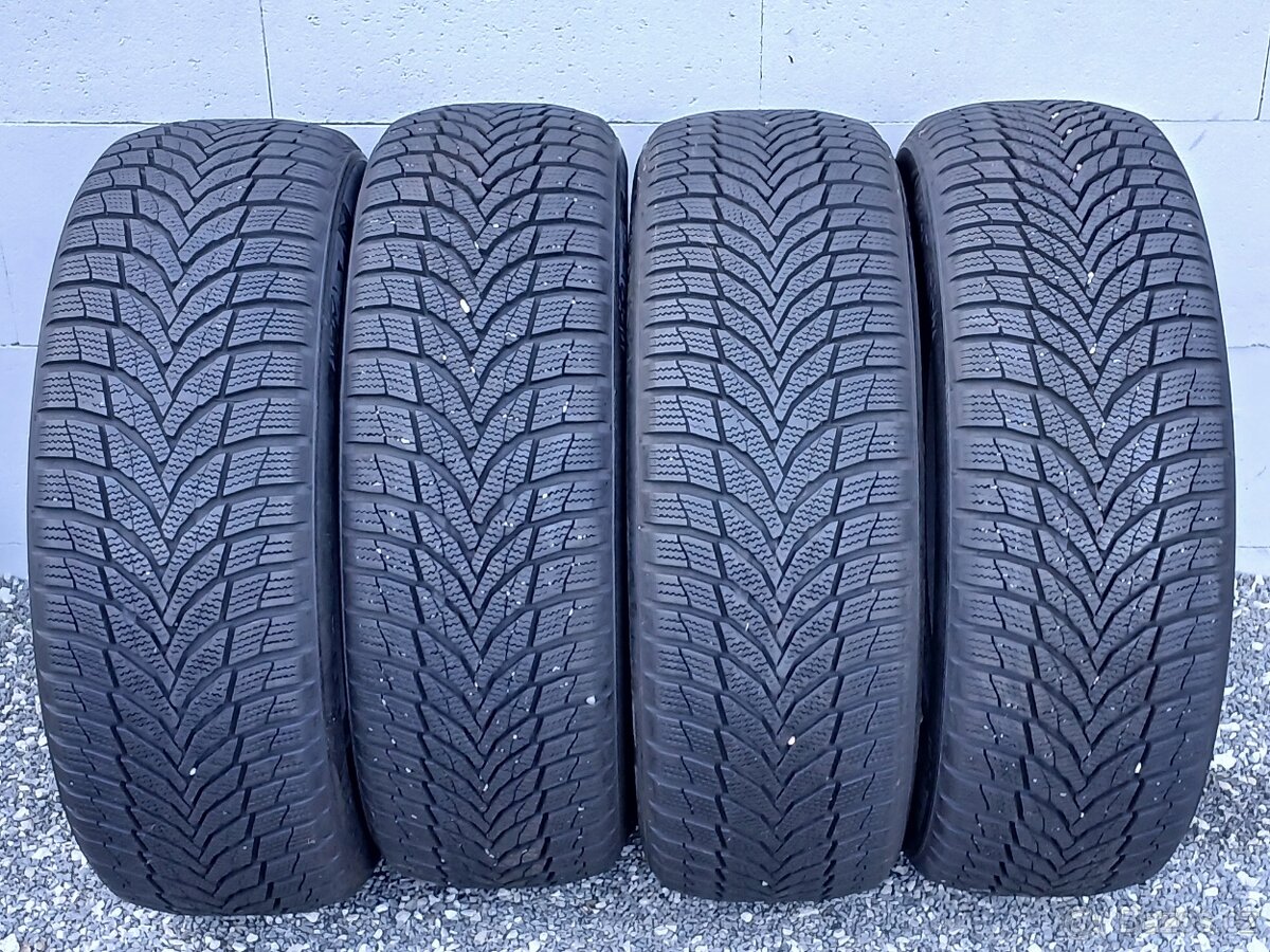 Pěkné zimní pneu Nexen 225/60/18