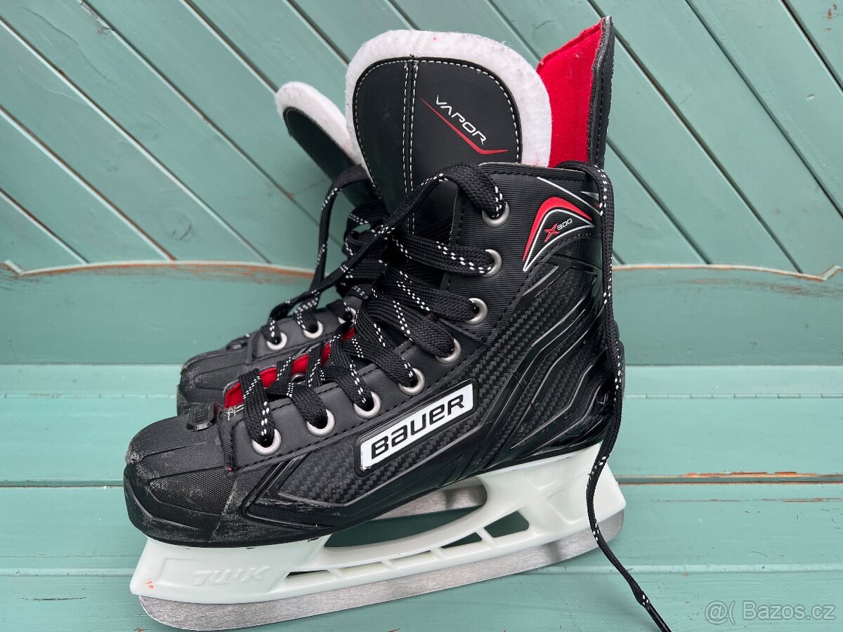 Brusle Bauer Vapor X300