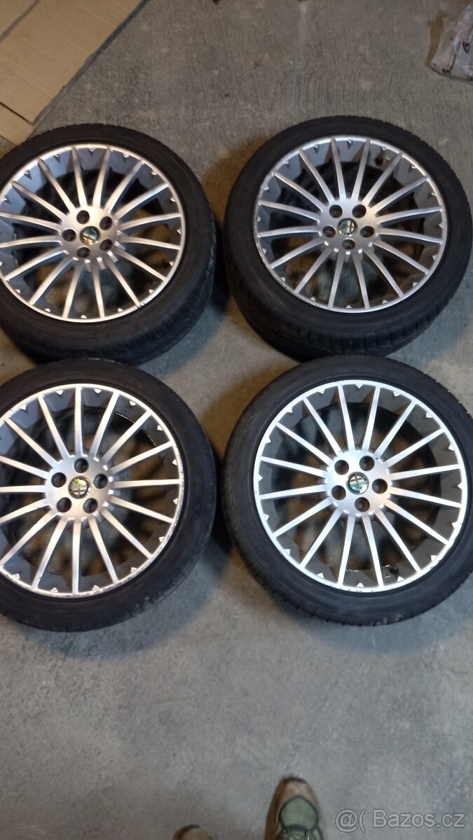 Alu Toora 17" 5x98 sada stribrna