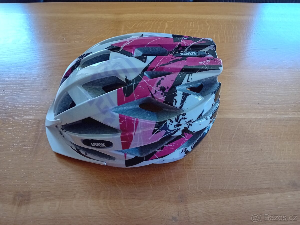Dívčí cyklistická helma UVEX