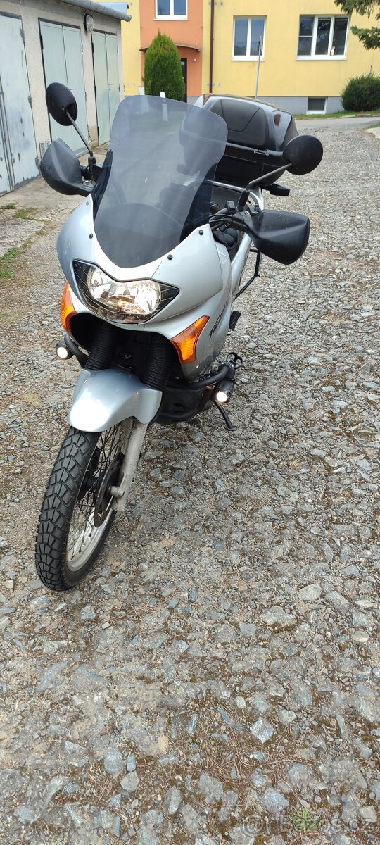 Honda transalp 650