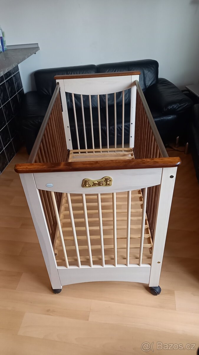 Dětská postýlka