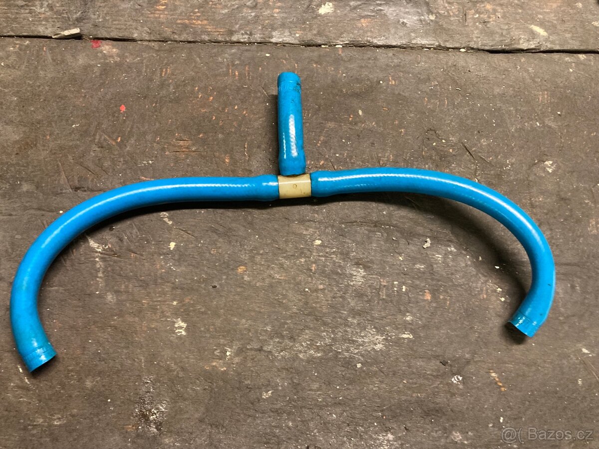 Triumph Spitfire odvětrávání víka ventilů