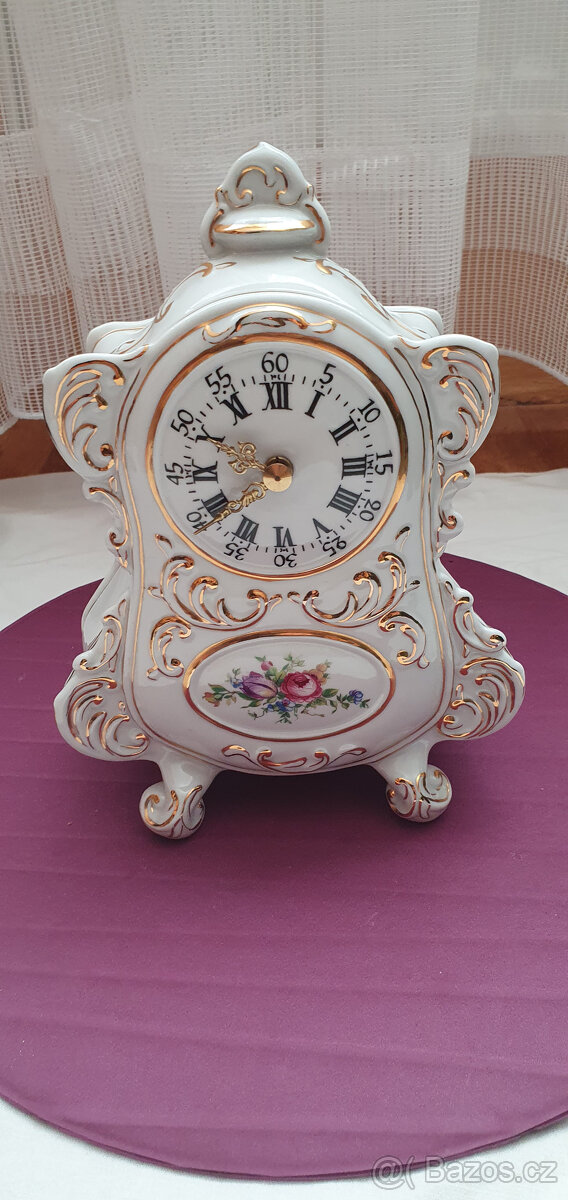 Porcelánové hodiny České Baroko