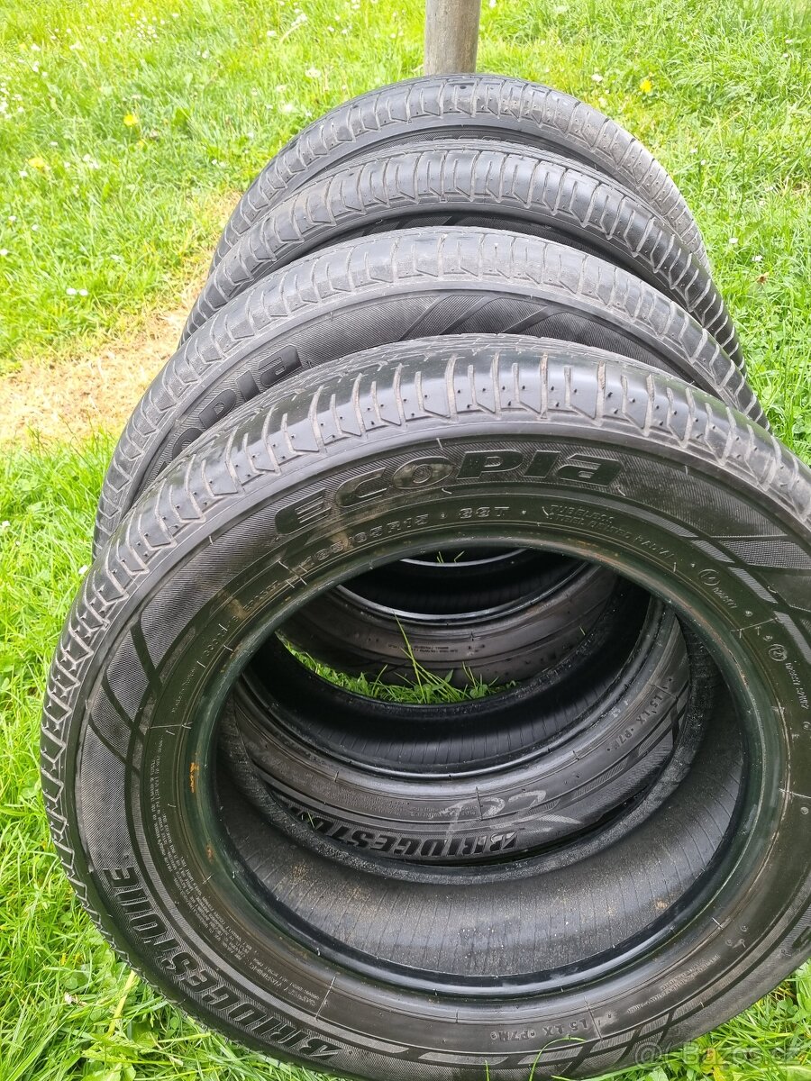 letni pneu185/65R15