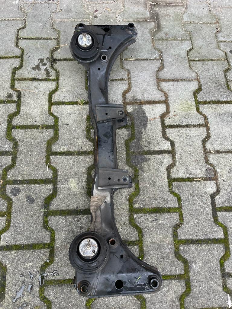 Bmw e36 přední náprava bez bez koroze