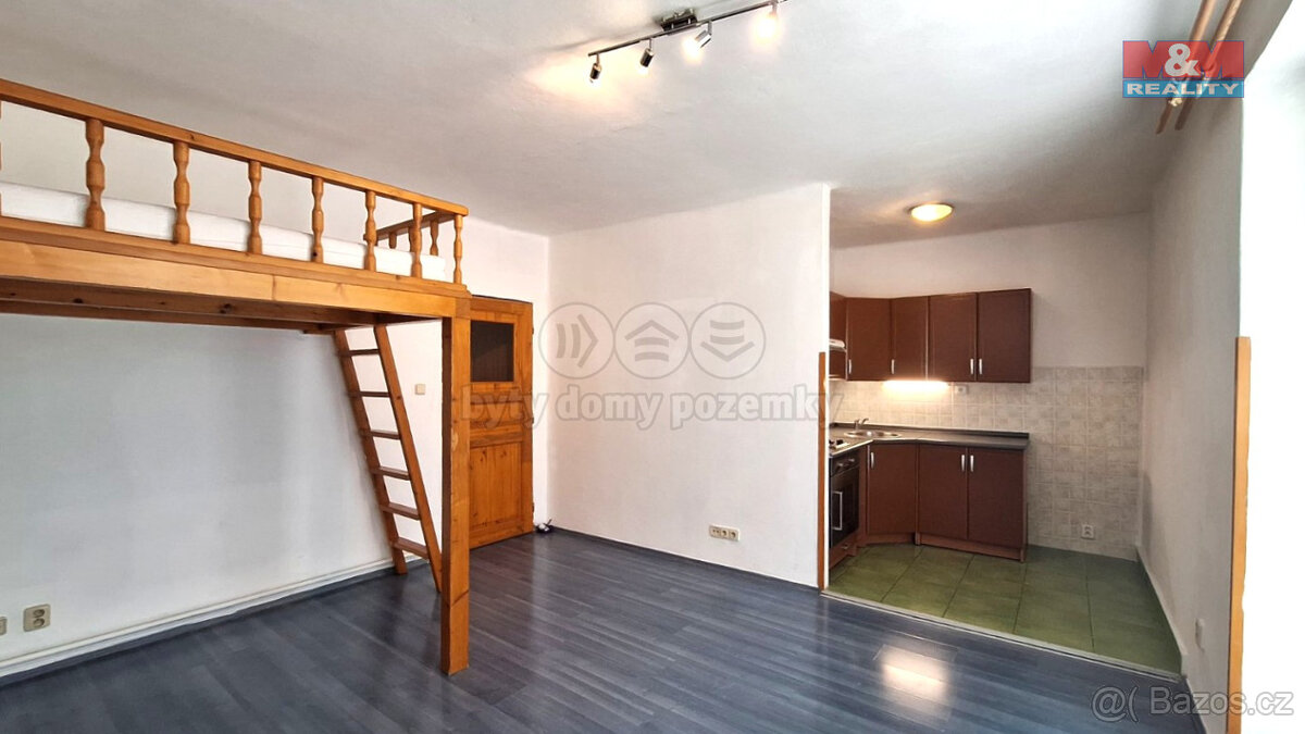 Pronájem bytu 1+kk, 37 m², Česká Lípa, ul. Vohradského