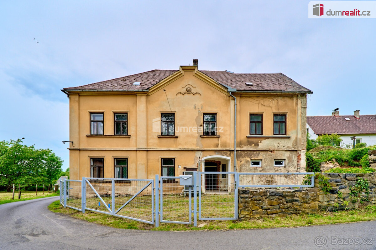 Prodej rodinného domu s 531 m2 podlahové plochy
