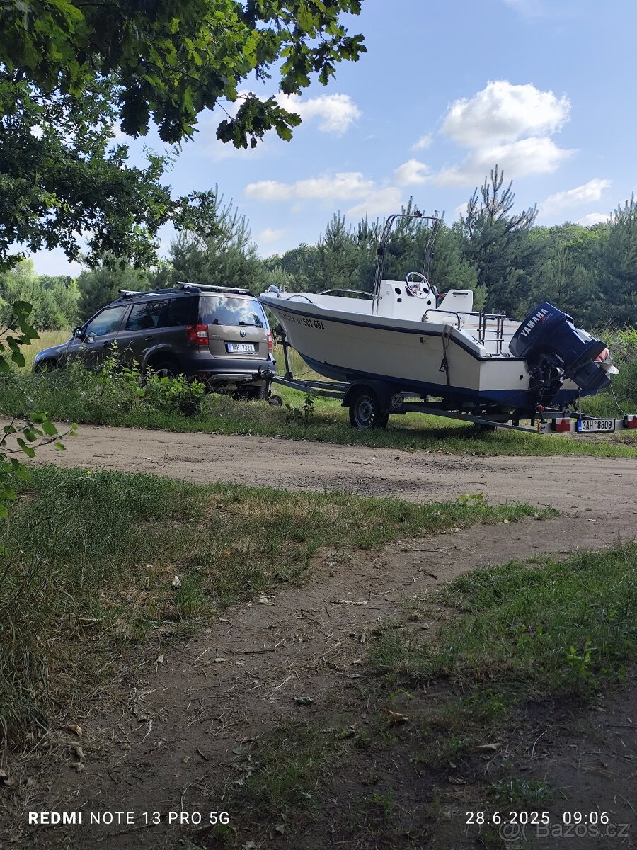 Otevřená motor.lod Ranieri 510, tažné na vlečení lyžaře