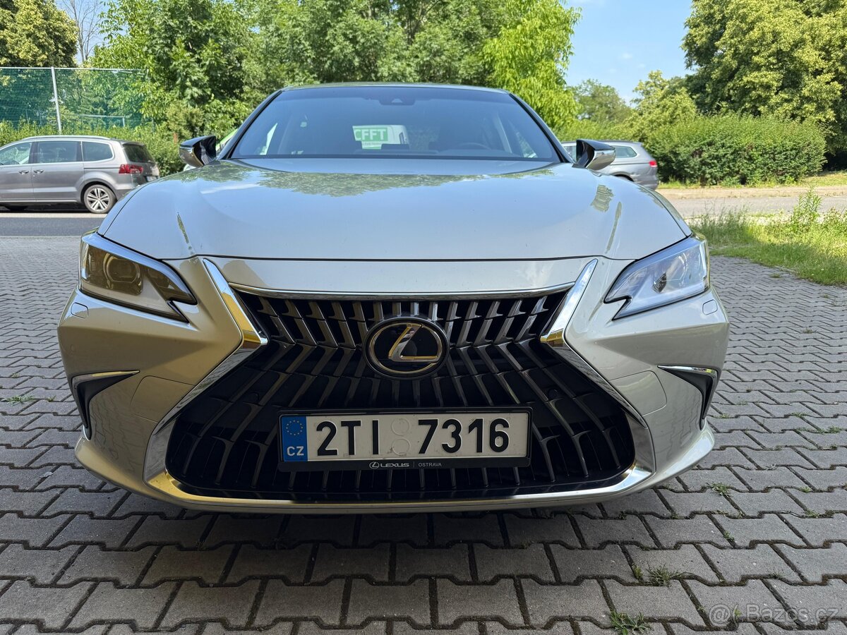 Lexus ES 300h 9/2023
