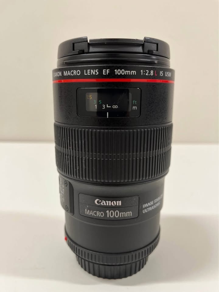 Canon EF 100mm f/2.8L Macro IS USM