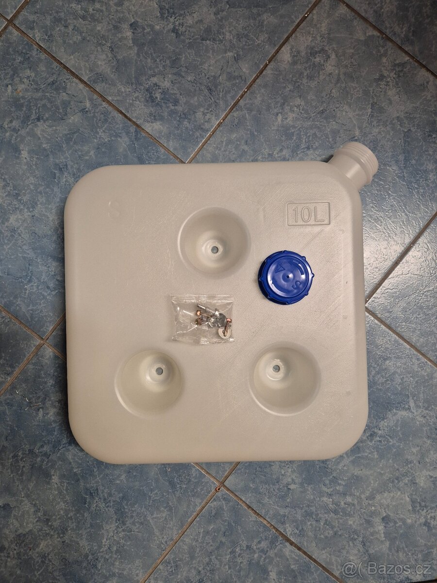 Prodám 10l kanystr na PHM