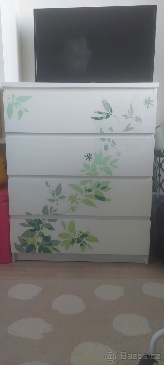 Komoda se 4 zásuvkami,bílá 80x100cm