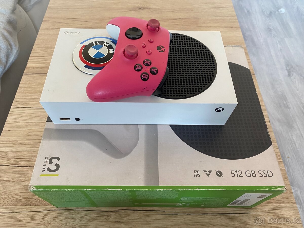 Vyměním Xbox Series S + účet