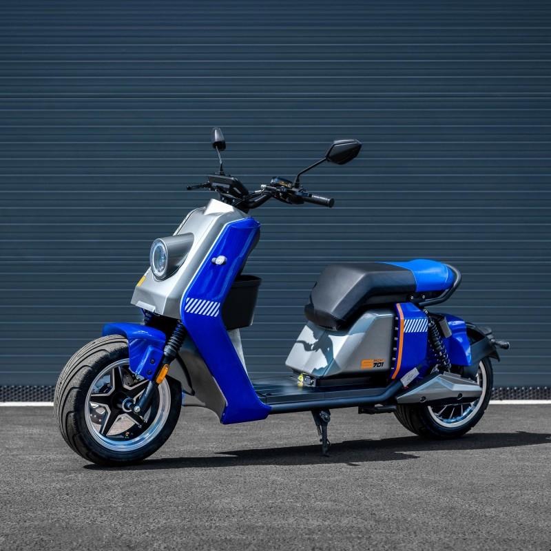 Elektro skútr, Lera scooters C7 skútr, 3000W, modrá