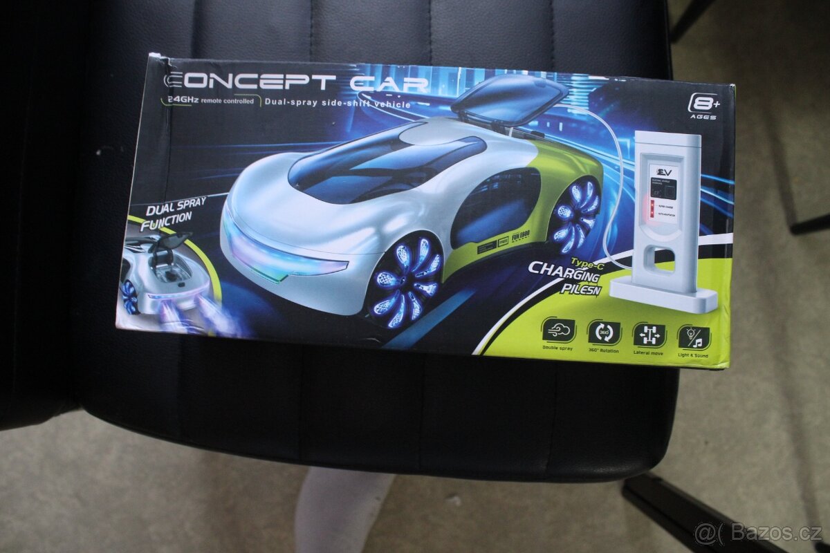 🚗 RC Concept Car 2.4GHz – futuristické auto s kouřovým efek