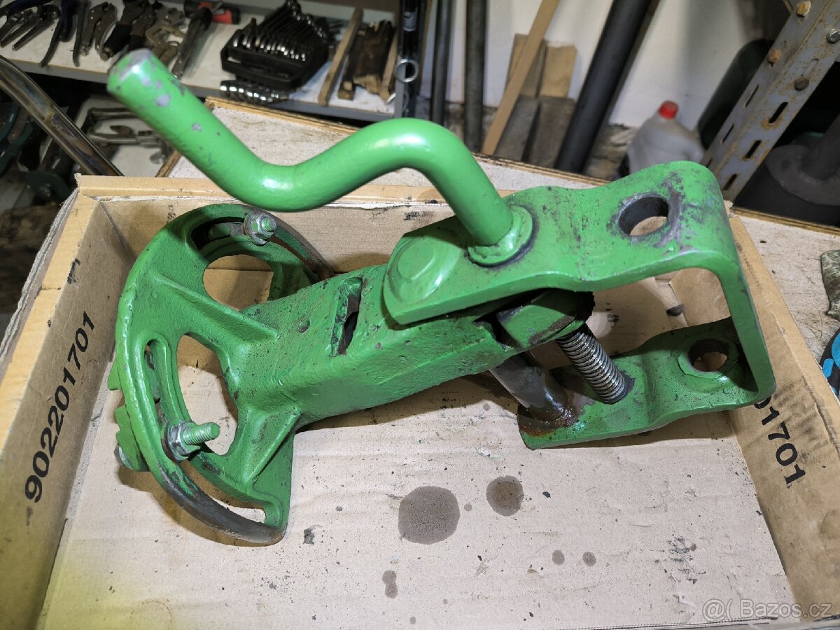 Závěs štelovací pro pf62