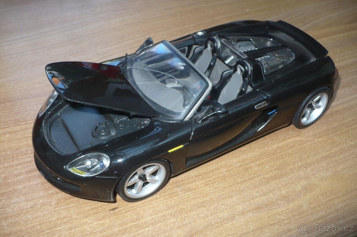 RC model auto 1:18 Porsche 911 Carrera