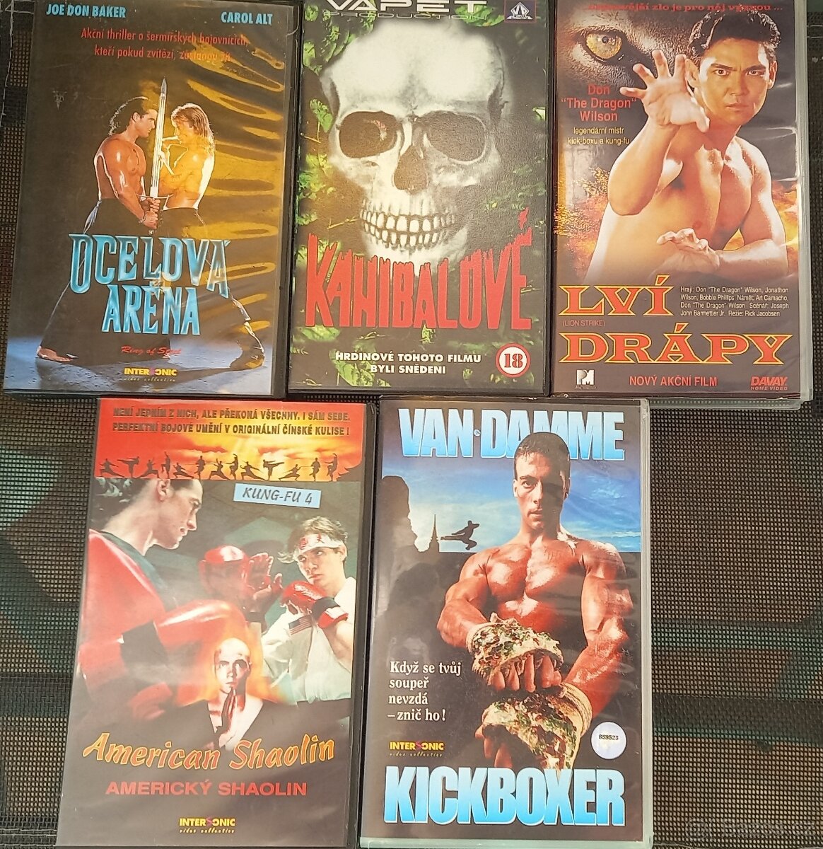 originální VHS kazety